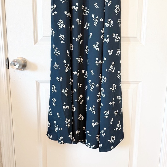 ARITZIA Babaton Hamptons Navy Floral Midi Dress - Picture 4 of 12